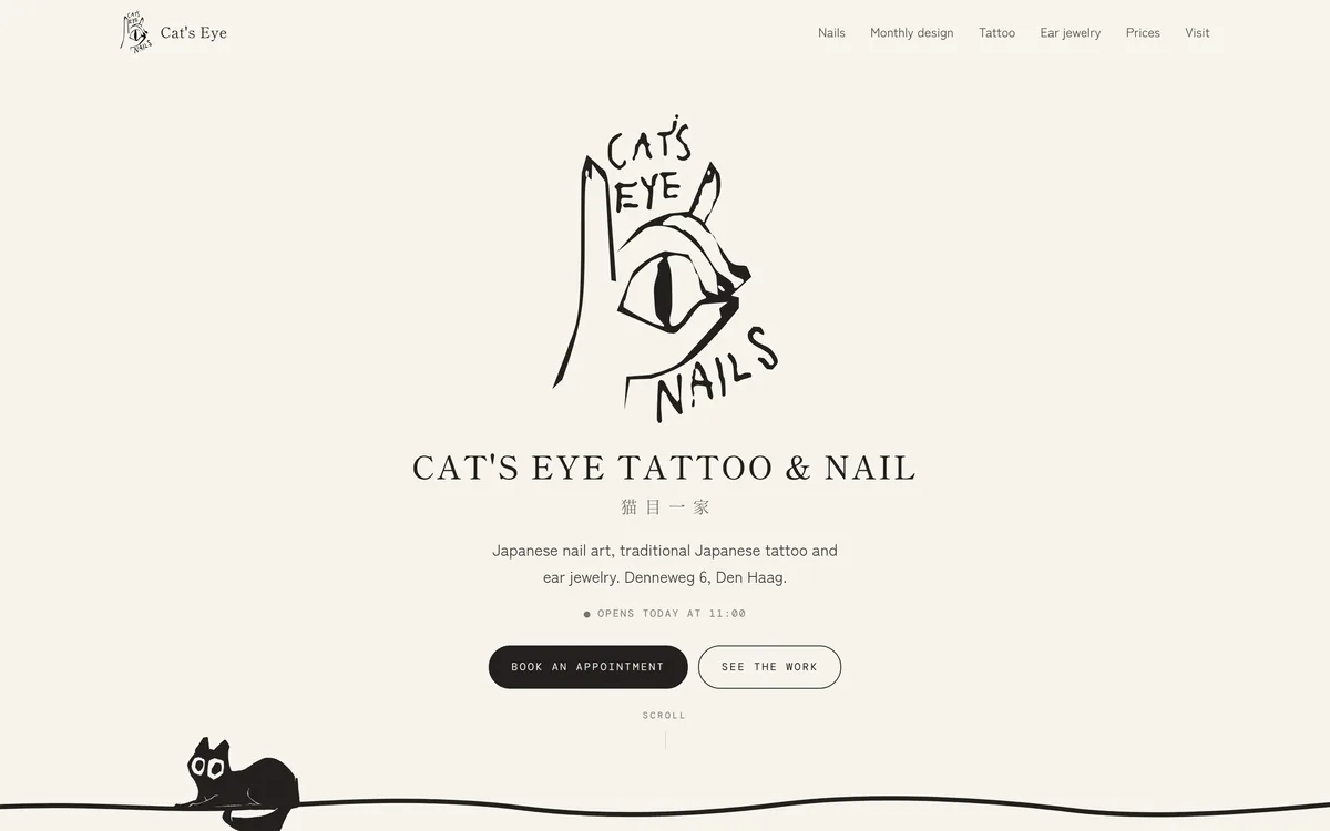 De site van Cat's Eye op een laptop